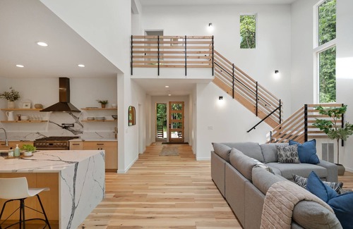 Mount Hood Village Casa | Sandy River Group Getaway 3