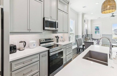 Terramar Beach Casa | Sandy Smiles | Pet Friendly + Community Pool