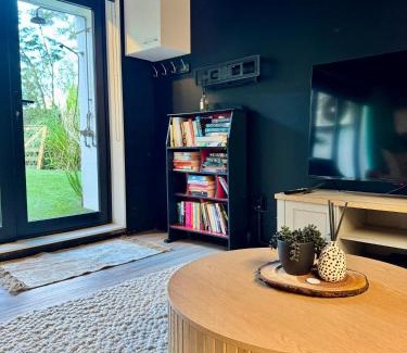 Torbay Casa | Sandy Toes & Netflix Nights, Relaxing Auckland Retreat