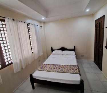 Puerto Princesa Casa | Sandybridge Eco Farm at Relly's Restaurant