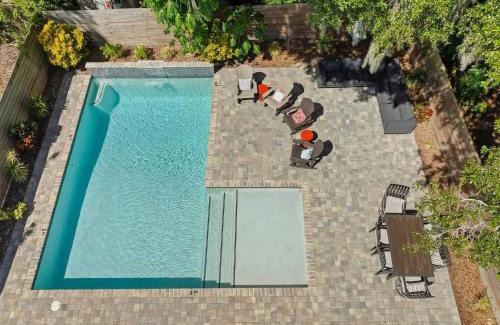 Lincolnville Casa | Sanford Splash l Pool l Dogs OK l Walk to DNTN