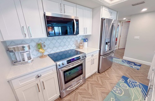 Punta Rassa Condominio | ¡Late check-out y salida gratis en estancias antes del 30/30!