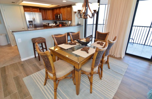 Punta Rassa Condominio | Hermoso condominio frente al mar!