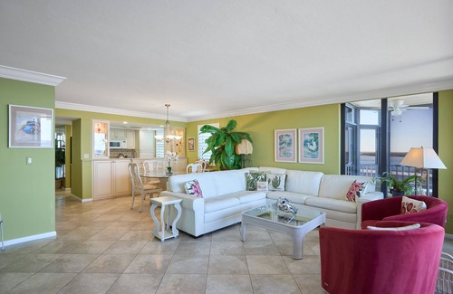Punta Rassa Apartamento | Sanibel Harbour Resort Harbour Tower 617: Beachfront corner unit vacation retreat