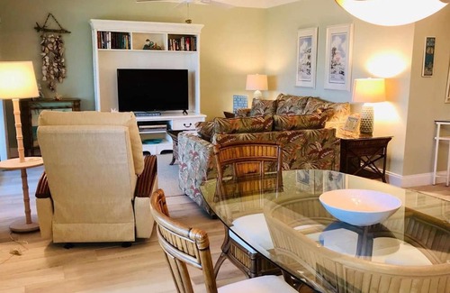 Sanibel Apartamento | Sanibel Siesta on The Beach Unit 703 Condo