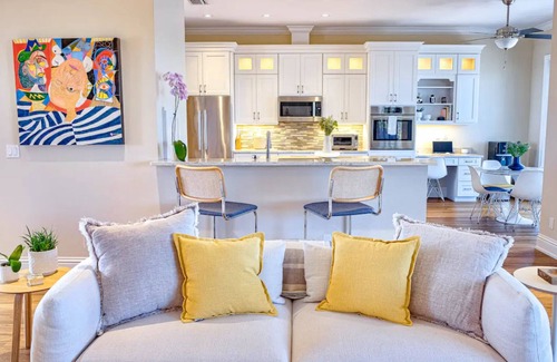 Murex Lakes Casa | Sanibel Spacious Lakefront Retreat, Steps to Scenic Shores,Shelling and Fishing