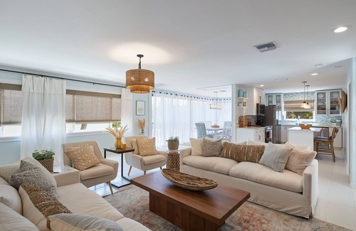 Belle Meade Casa | Sanibel Sunrise- Remodeled West End Home