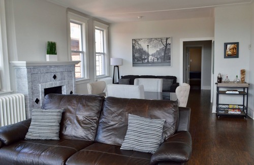 North Bergen Casa | Chic-Colonial moderno a 20 minutos de Nueva York y a poca distancia para descansar