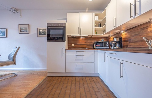 Flensburg Apartamento | Sankt Hans - shower, TV, WLAN, washing machine, dryer, underground parking space