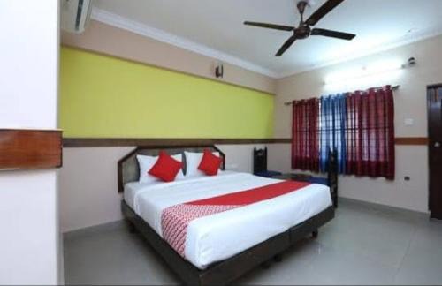 Mysore Cabina | Sanman Regency next to Jaganmohan Palace