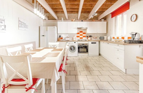 Villeneuve-la-Comtesse Cabaña | Sans Souci Gites - Wheatfields - 4 Stars