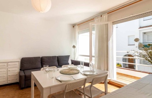 Ciudad Universitaria Apartamento | SANT CARLES 25.2 - apartamento soleado con terraza