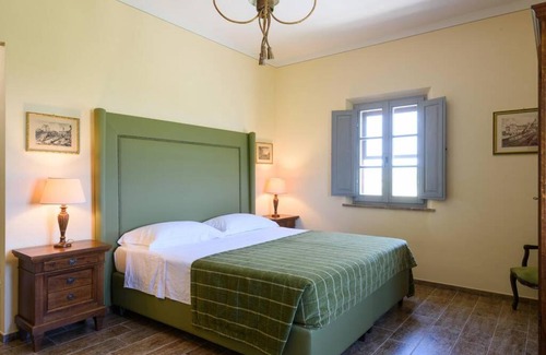 Buonconvento Villa | Sant'Ilaria - private 2 bdrs pool villa