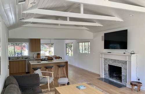 Alta Mesa Casa | Santa Barbara Dreaming. Beautiful Modern House Close to Everything