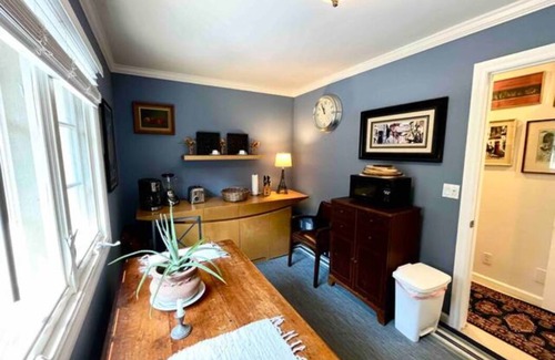 Bel Air Casa | Santa Barbara Pool House Getaway! 30 Day minimum rental