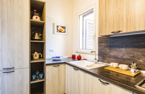 Centro Storico Apartamento | Santa Cecilia Apartment 6A by Wonderful Italy