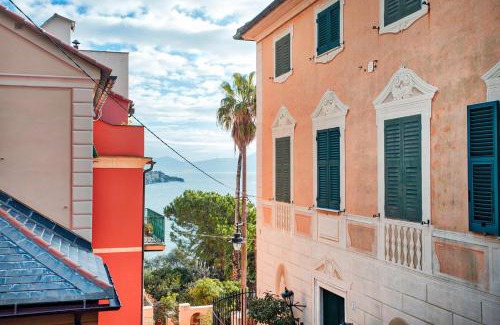 Boccadasse Apartamento | Santa Chiara Apartment by Wonderful Italy