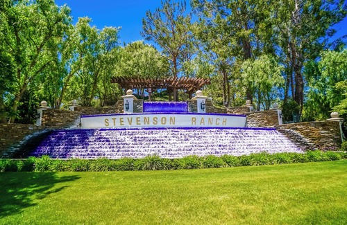Stevenson Ranch Casa | Santa Clarita Luxury Retreat min. from Magic Mtn, the Cube, Hurricane Harbor.