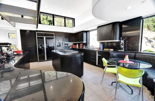 Santa Monica Canyon Casa | Santa Monica Canyon Views Balconies Walk 2 Beach Home Theater