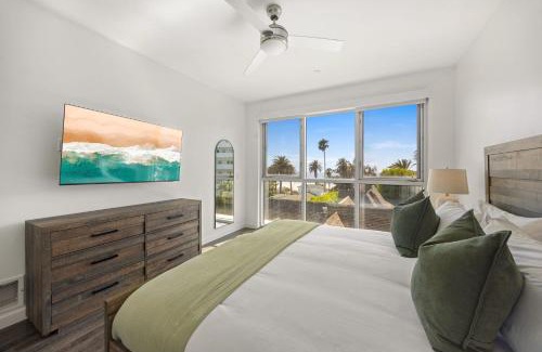 Downtown Apartamento | Santa Monica Seaside Haven! Ocean Views, Beach Steps Away and Creative Vibes