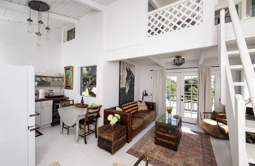 Lompoc Casa | Santa Rita Hills, Vineyard Guesthouse