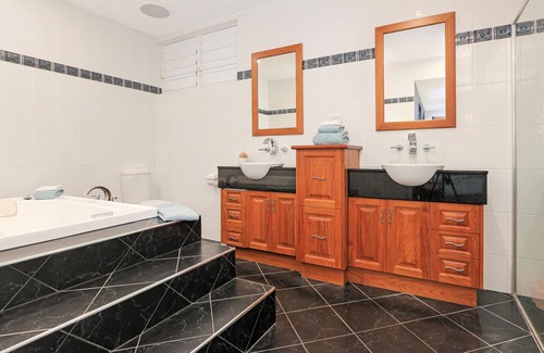 Clifton Beach Casa | SANTAI ....
