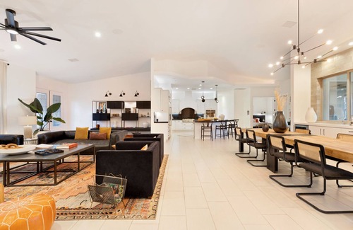 Indio Casa | Lux 7Br Estate, ideal para entretener! Piscina y spa, pozo de fuego, cancha de voleibol de arena