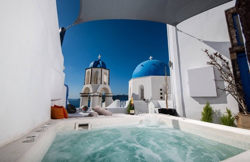 Kamari Villa | Santo Blue Horizon La villa se encuentra en el corazón de Oia.