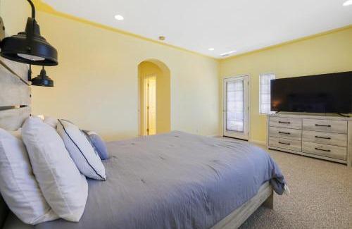 Grover Beach Casa | Santo Tomas Getaway - STR0153