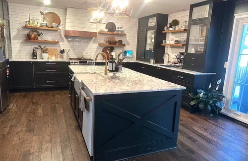 Overland Park Casa | Santoclere - designer home near Corporate Woods