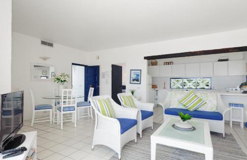 Shaka's Rock Apartamento | Santorini Akrotiri 30 - Family only