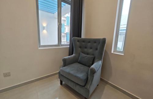 Negombo Casa | Santorini House 12A- Tranquil Negombo Escape Your Perfect Coastal Getaway!