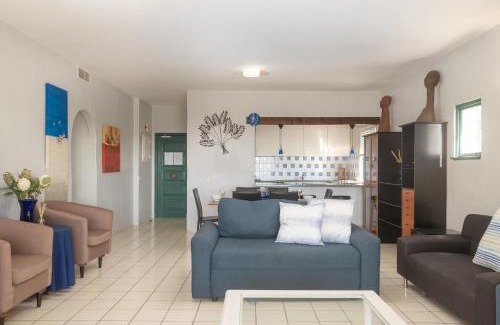 Shaka's Rock Apartamento | Santorini Kamari 15 Family Only