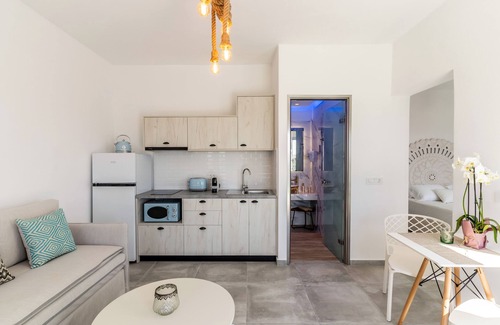 Emporio Casa | SantoRossa Luxury Villas