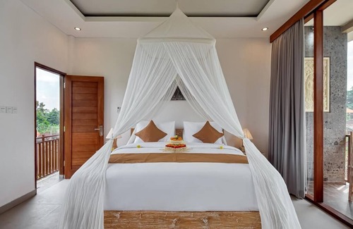 Melayang Hotel | Santosha Place