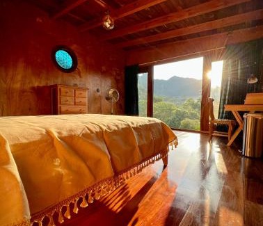 San Andres de la Cal Casa | Santuario Ave Fénix-Cabañas