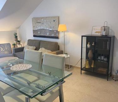 Vichona Apartamento | "SANXENXO HOLIDAYS" ATICO CON GARAJE, BARBACOA y PISCINA A 5 MIN DEL CENTRO