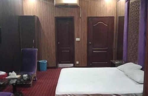Lahore Hotel | Saphire Inn Motel