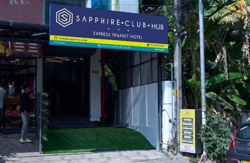 Vyttila Hotel | Sapphire Club Hub