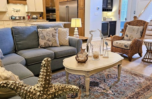 Canal Corkran Casa | Sapphire Coastal Chateau - A Refined Coastal Retreat Designed for Togetherness