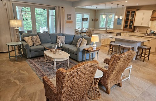 Canal Corkran Casa | Sapphire Coastal Chateau - A Refined Coastal Retreat Designed for Togetherness