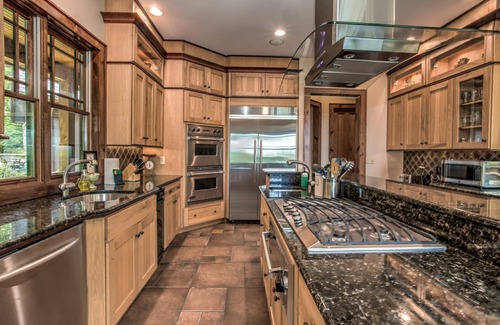 Sapphire Casa | Sapphire Falls Alchemy | Spectacular Lodge in the Blue Ridge Mountains