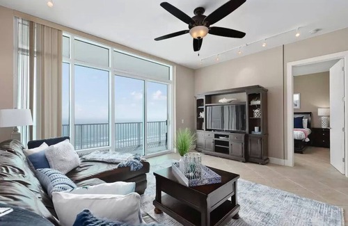 South Padre Island Condominio | Sapphire Luxury Beachfront Condo on the 17th Floor, Amazing Views, Best Beaches