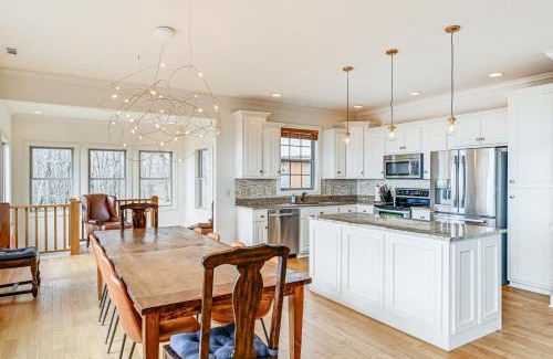 Sapphire Casa | Sapphire Mountaintop Cabin with Views and 2 Decks