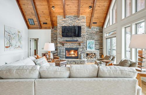 Sapphire Casa | Sapphire Mountaintop Cabin with Views and 2 Decks