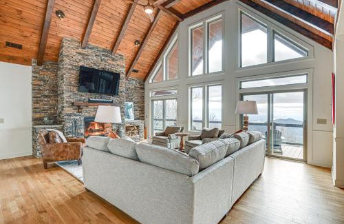 Sapphire Casa | Sapphire Mountaintop Cabin with Views and 2 Decks