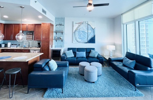 South Padre Island Complejo | Sapphire Resort's newest condo located on 6th floor overlooking the ocean!