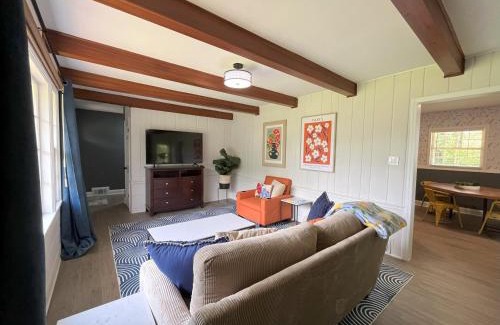 Winston - Salem Casa | Sapphire Shire