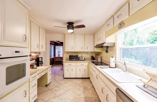 Indian Beach Sapphire Shores Casa | Sapphire shores by the bay.