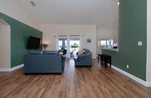 Orange Tree Casa | Sapphire Sky at White Rose Villa - Sunny Pool & Spa - Orange Tree Community - Nr Disney